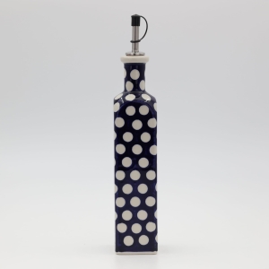 Olive oil bottle with pourer square (A544 D64)           